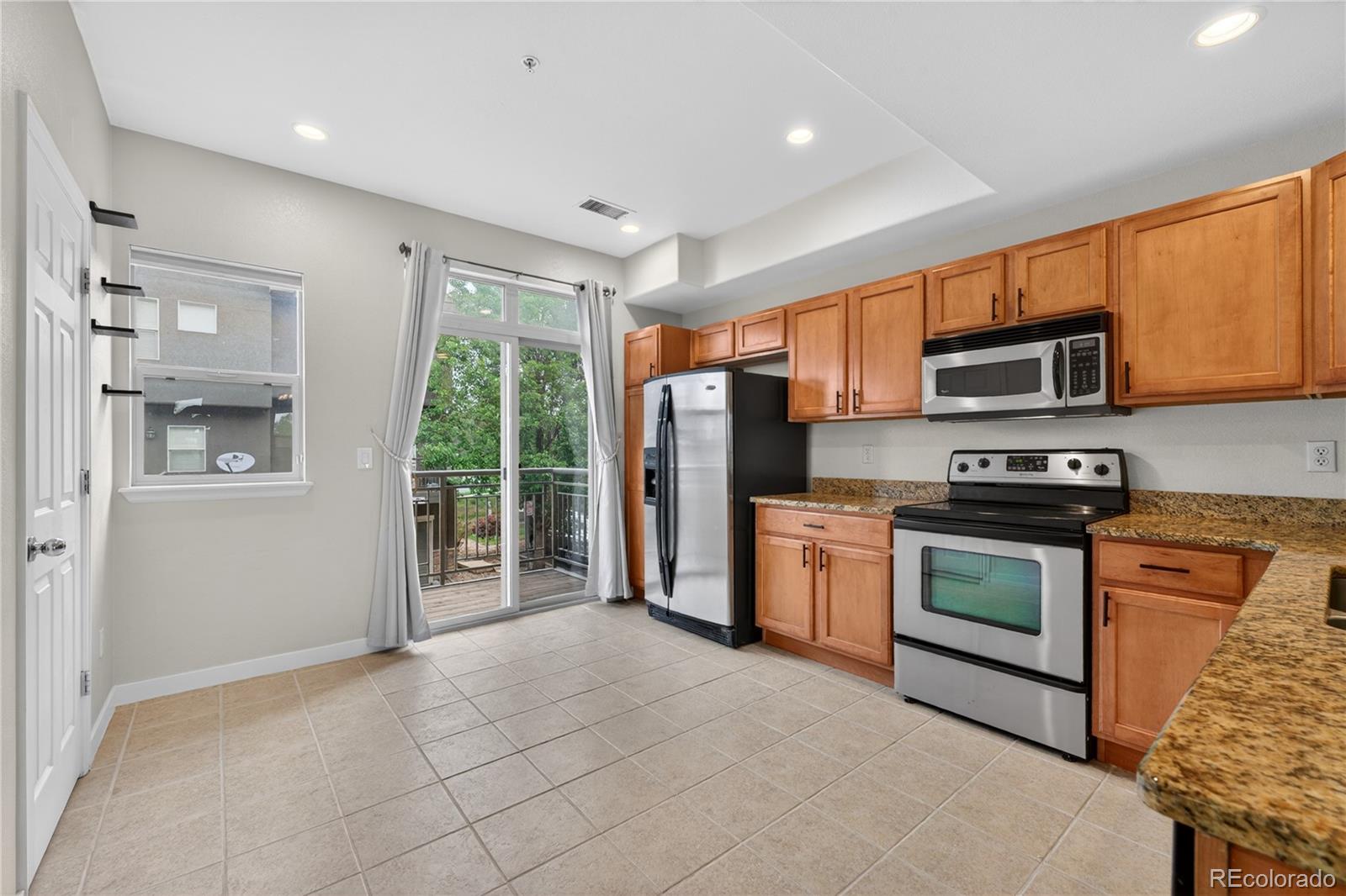 MLS Image #10 for 18726 e yale circle,aurora, Colorado