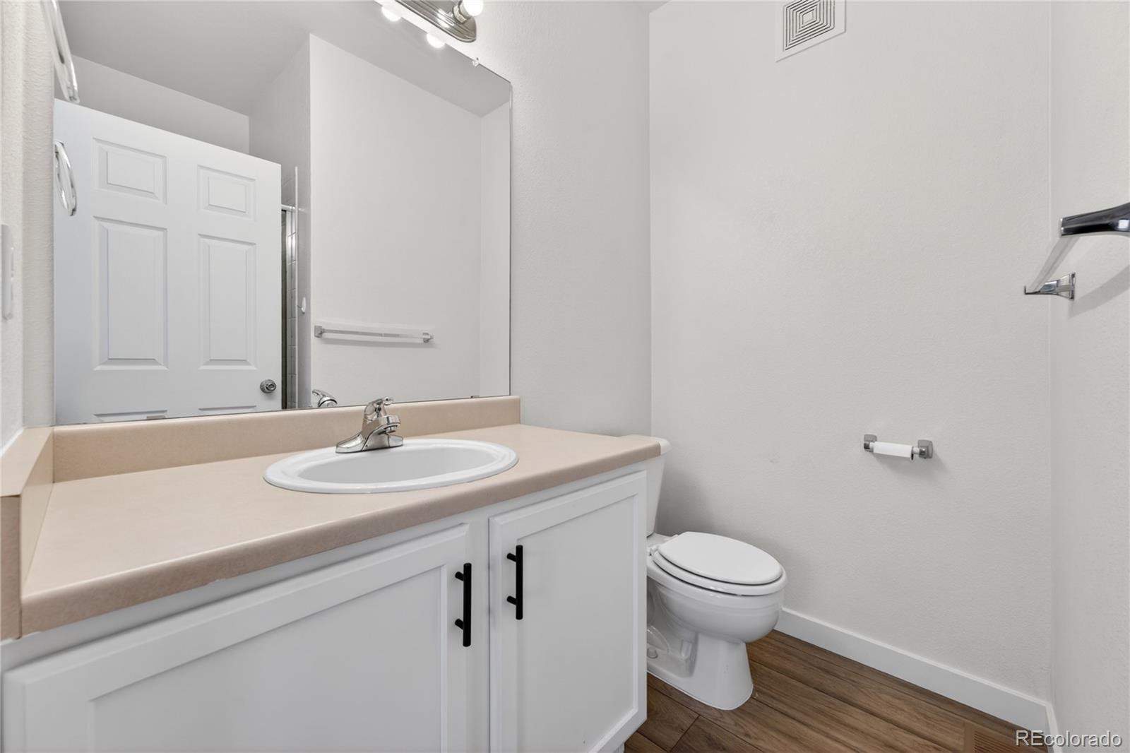 MLS Image #30 for 18726 e yale circle,aurora, Colorado
