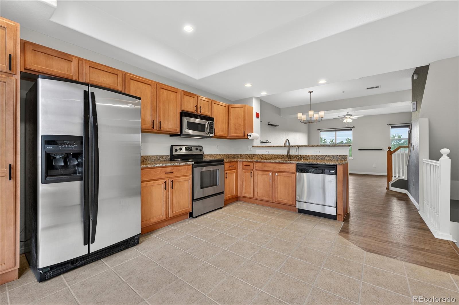 MLS Image #5 for 18726 e yale circle,aurora, Colorado