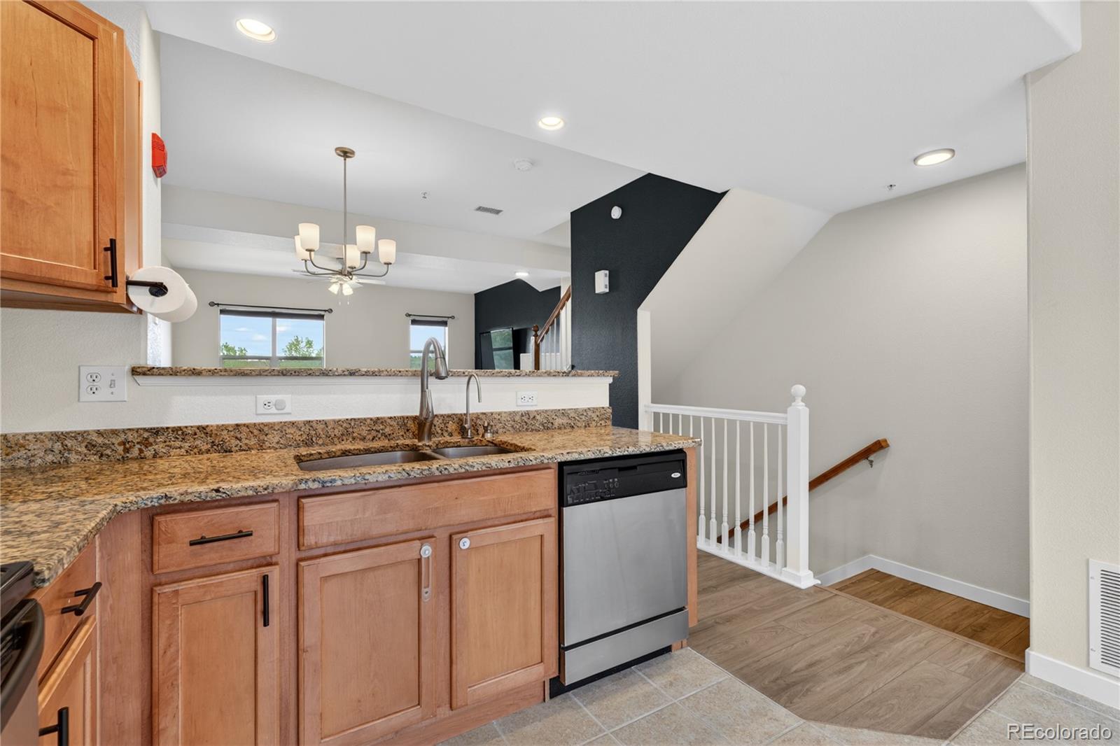 MLS Image #8 for 18726 e yale circle,aurora, Colorado