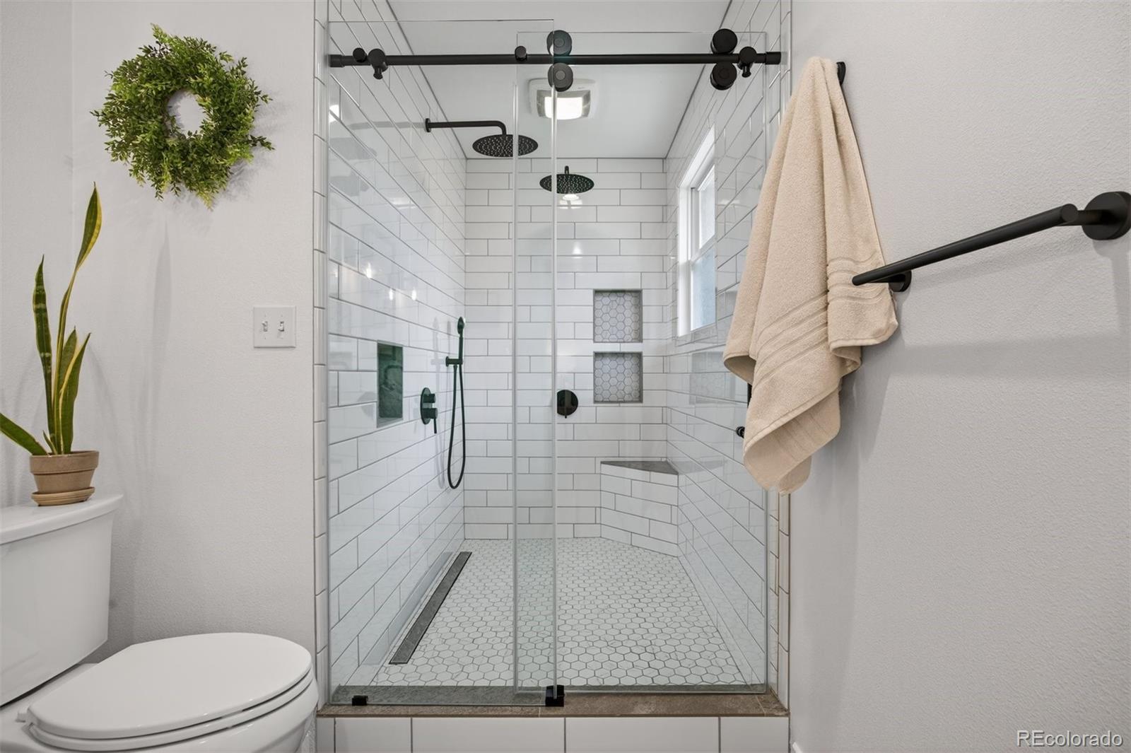 MLS Image #10 for 5915 s birch way,centennial, Colorado
