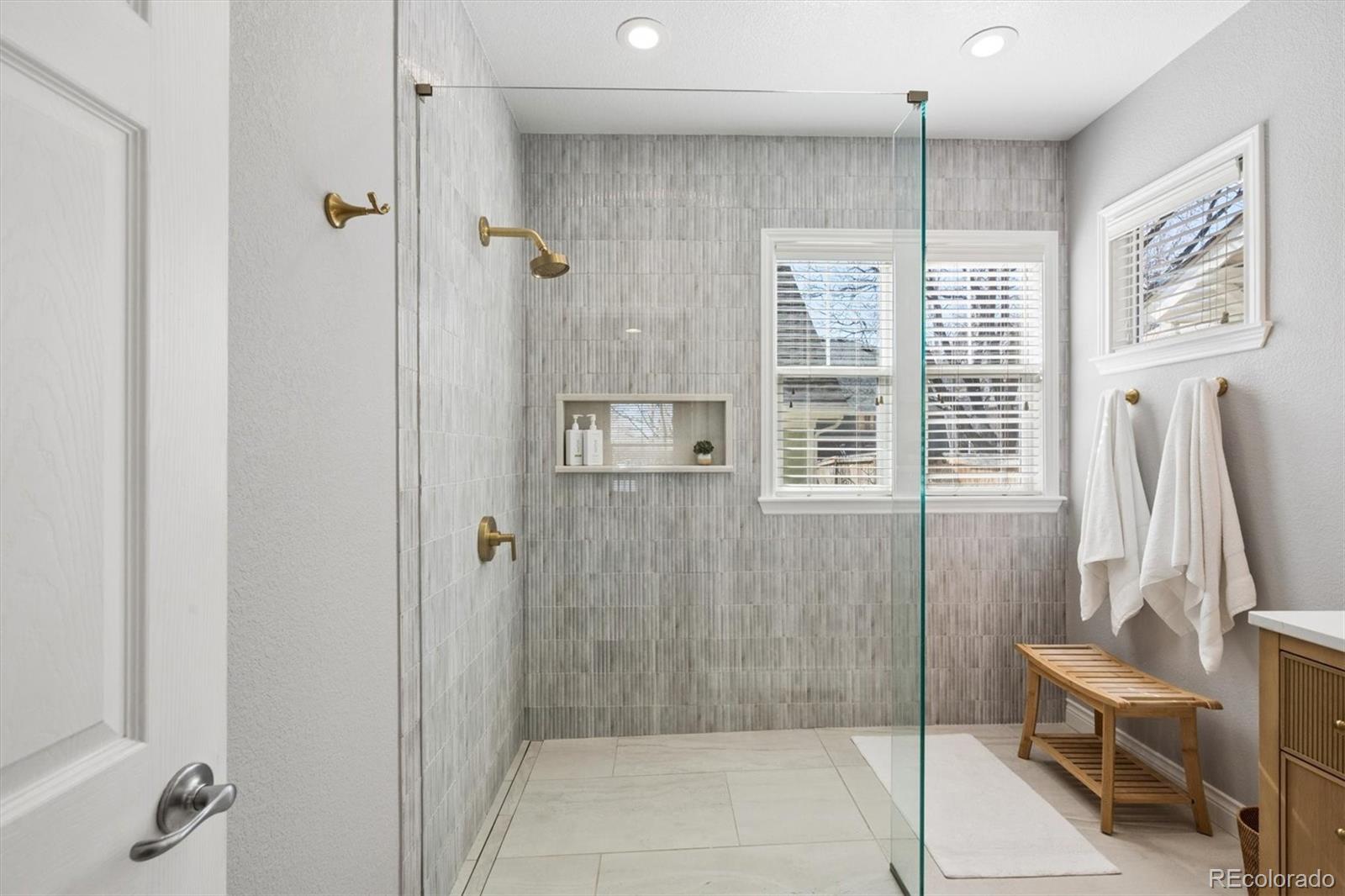 MLS Image #13 for 7890 e 26th avenue,denver, Colorado