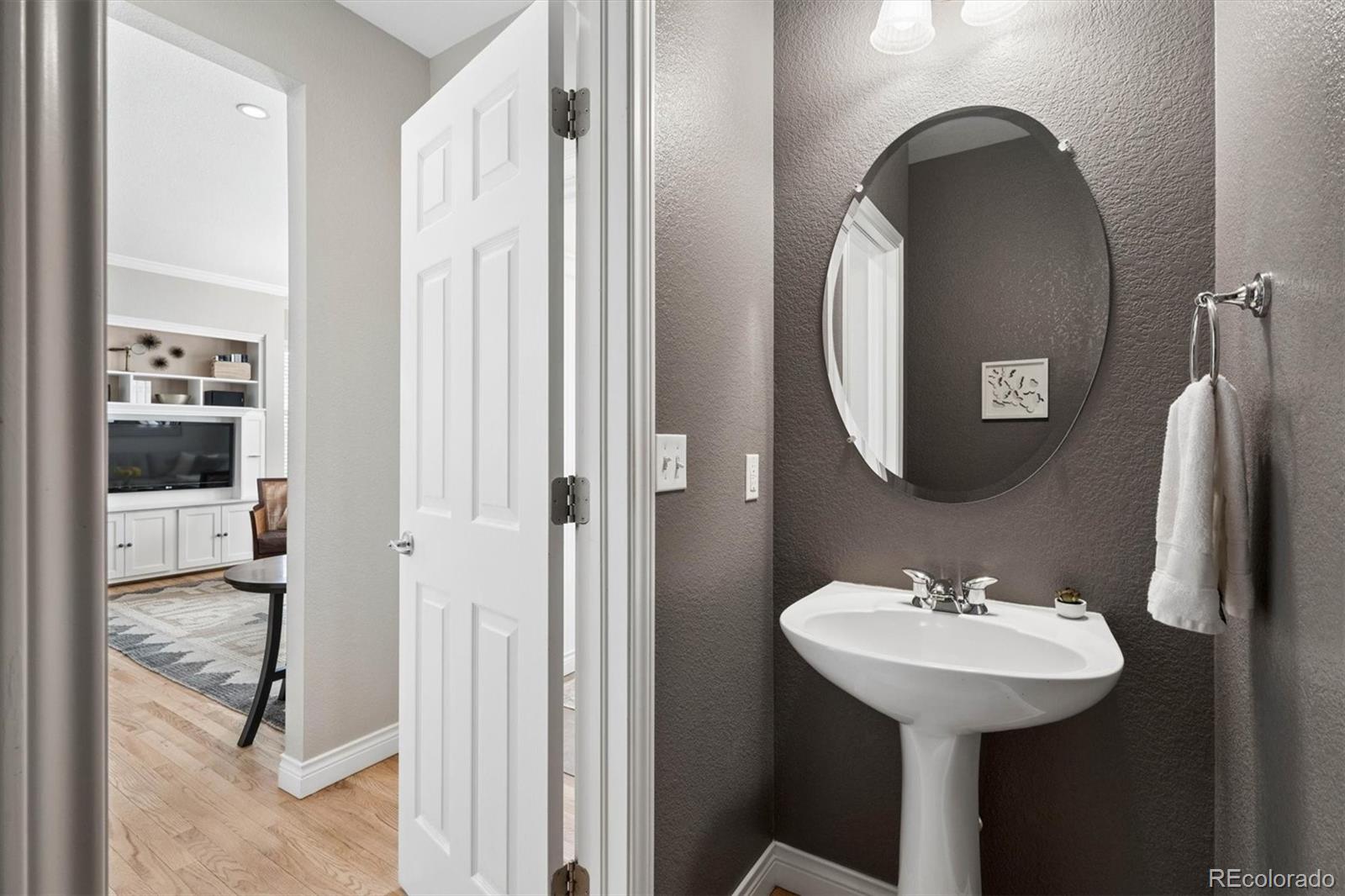 MLS Image #18 for 7890 e 26th avenue,denver, Colorado