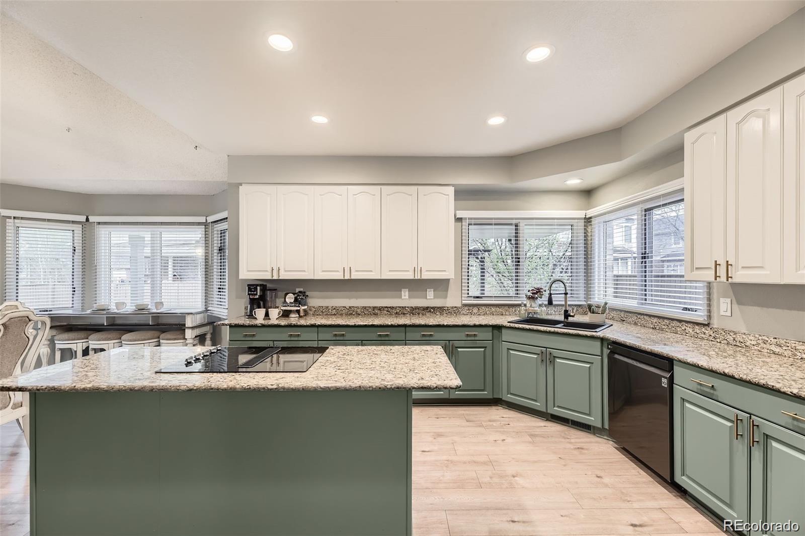 MLS Image #12 for 5426 s jasper way,centennial, Colorado