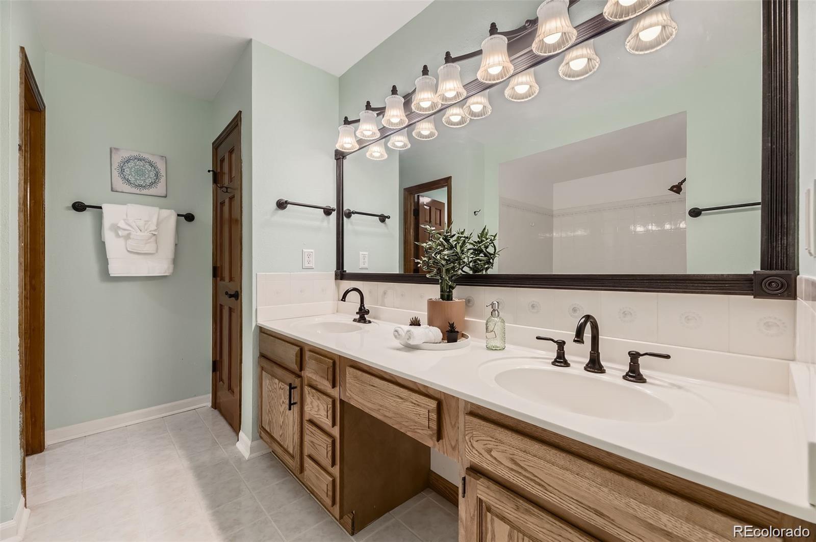 MLS Image #37 for 5426 s jasper way,centennial, Colorado