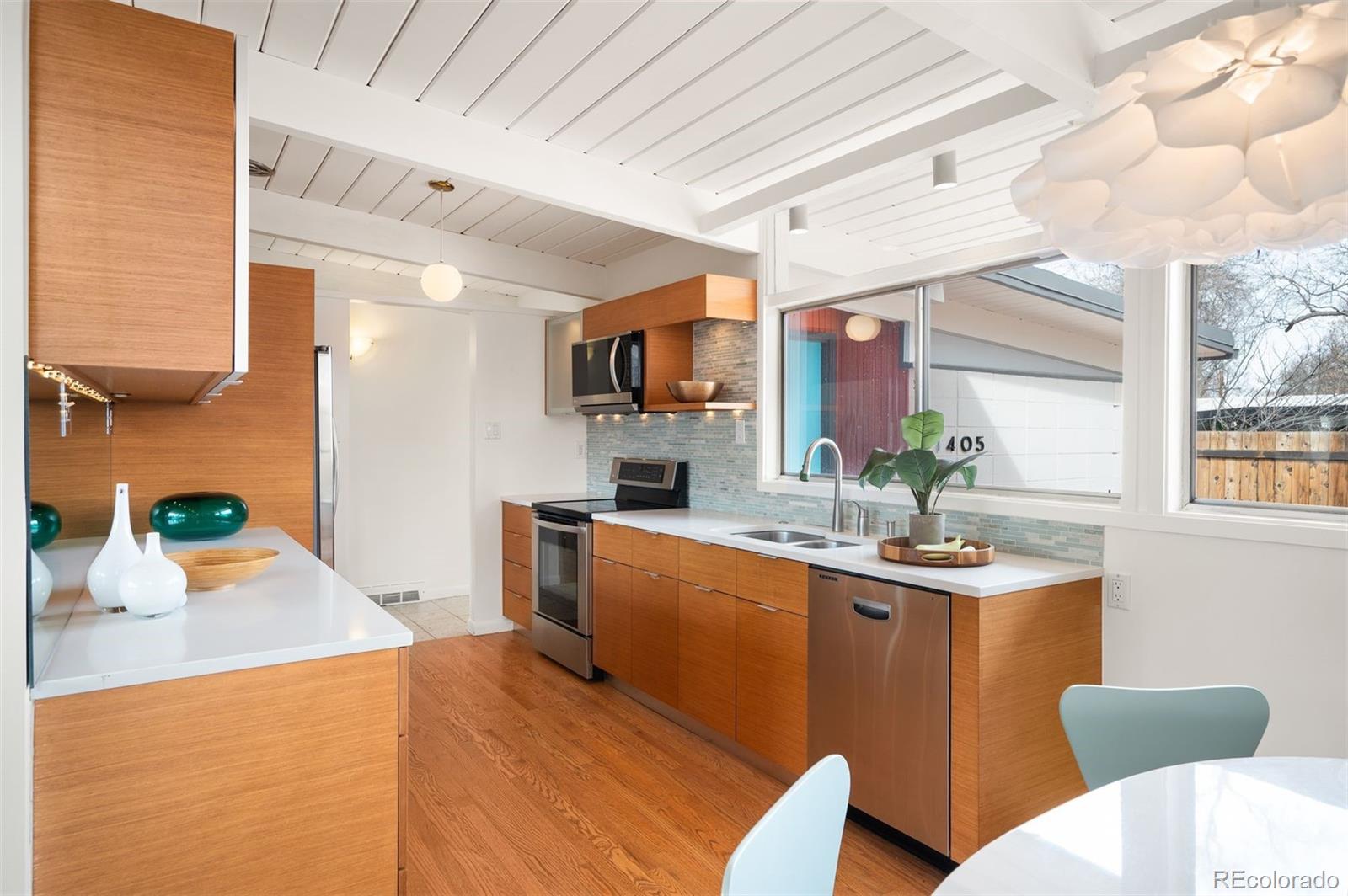 MLS Image #5 for 1405 s elm street,denver, Colorado