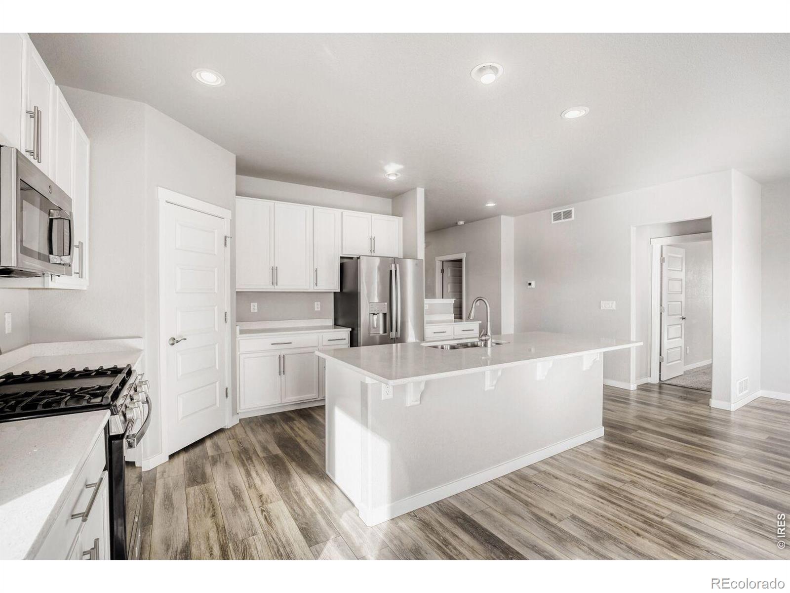MLS Image #8 for 5009  hawtrey drive,windsor, Colorado