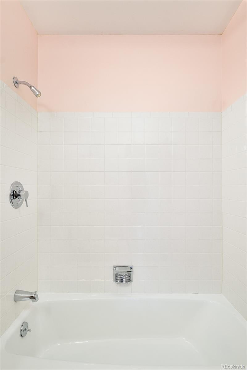 MLS Image #20 for 3074 s vine street,denver, Colorado