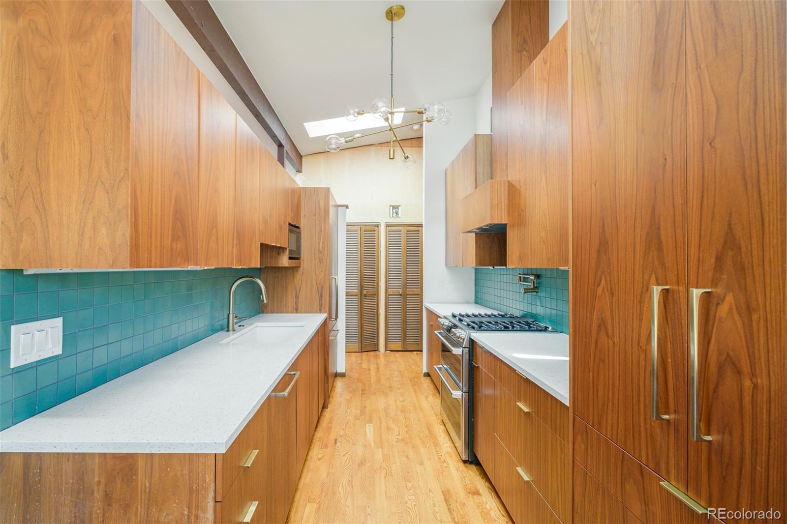 MLS Image #7 for 3074 s vine street,denver, Colorado