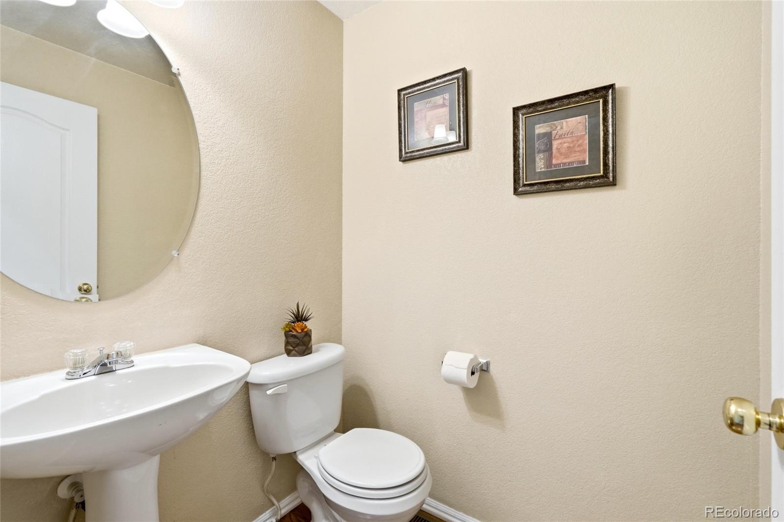 MLS Image #13 for 1601 s buchanan circle,aurora, Colorado