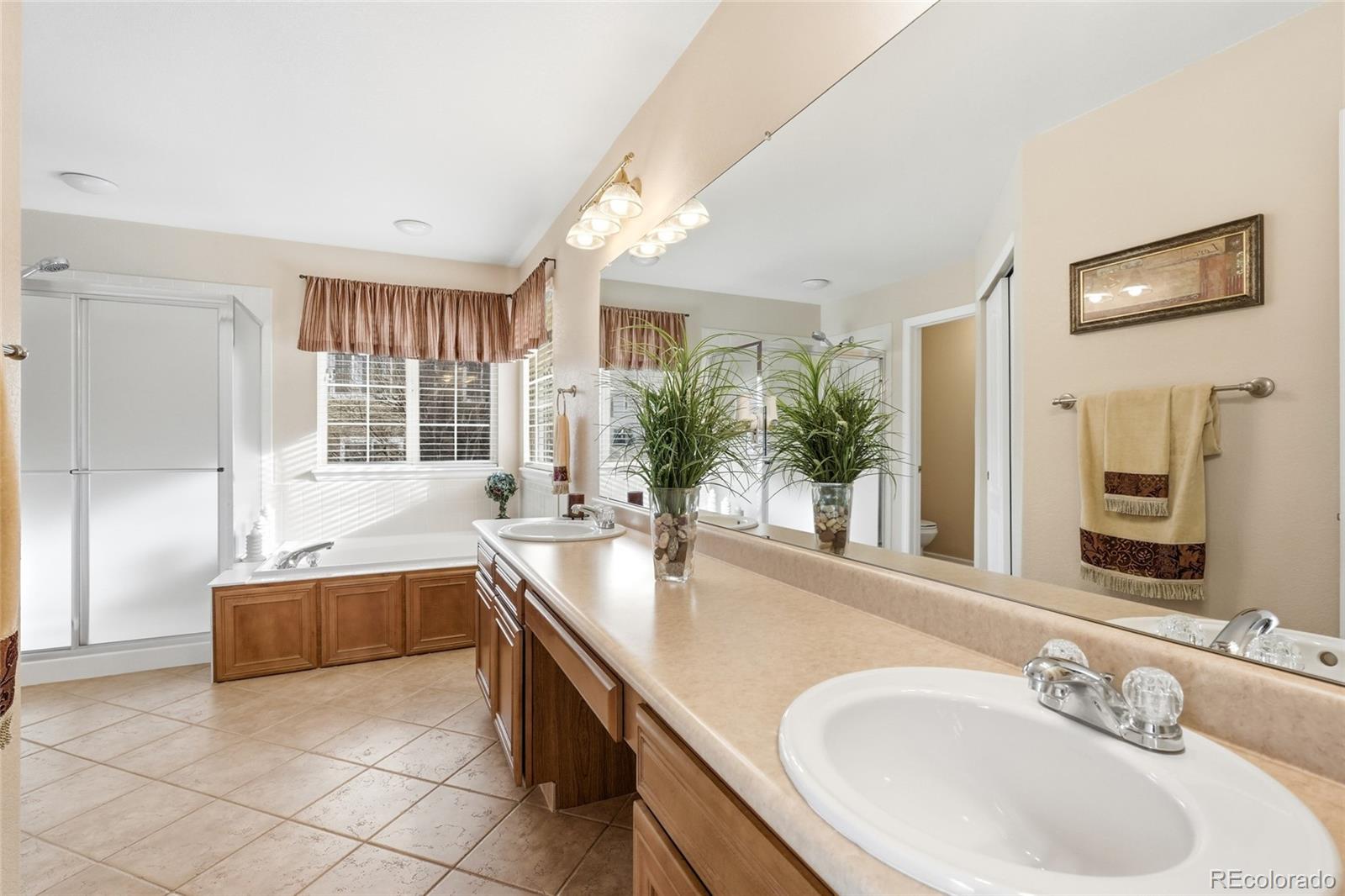 MLS Image #16 for 1601 s buchanan circle,aurora, Colorado