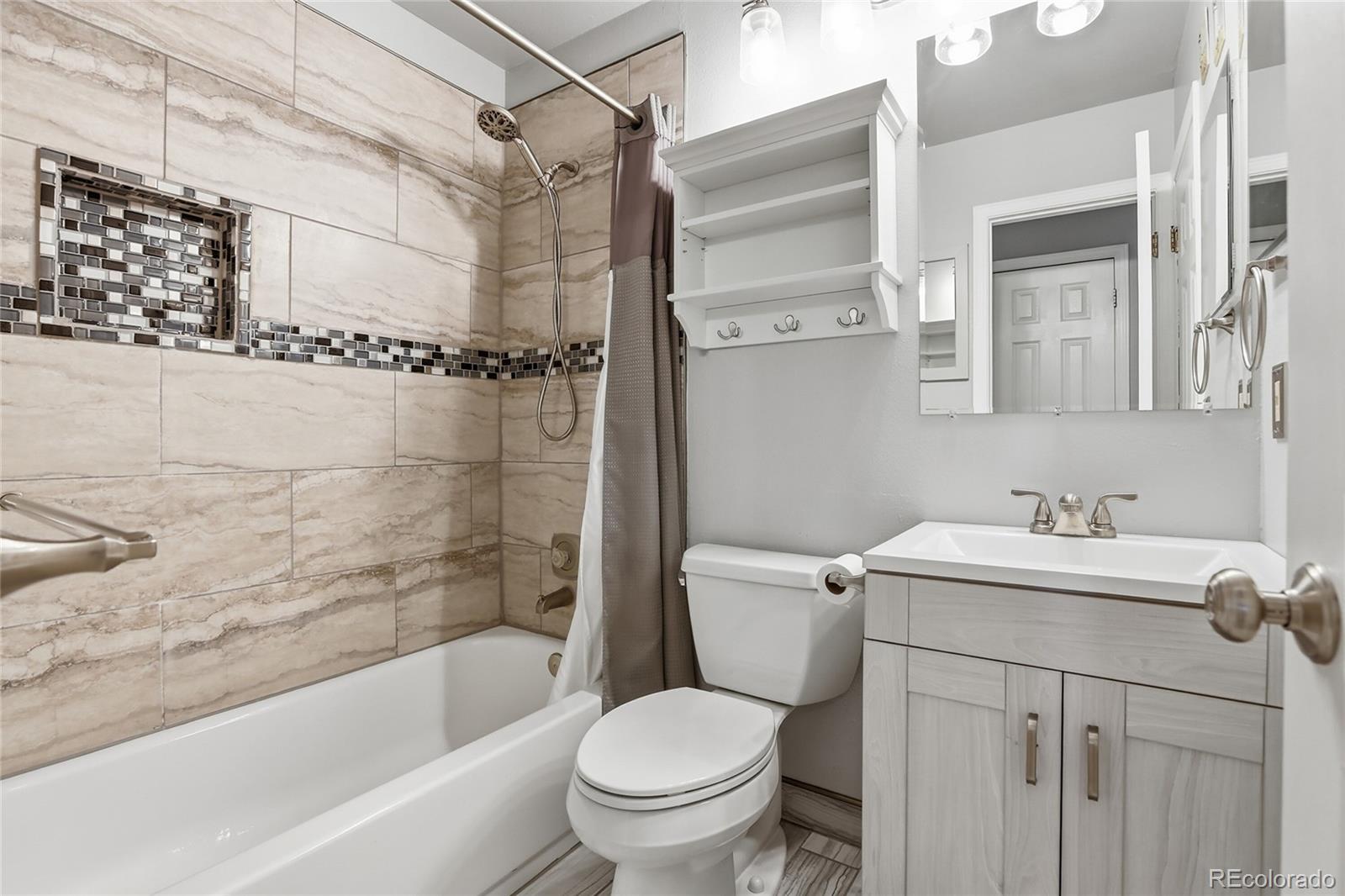 MLS Image #18 for 8879 w floyd avenue,lakewood, Colorado