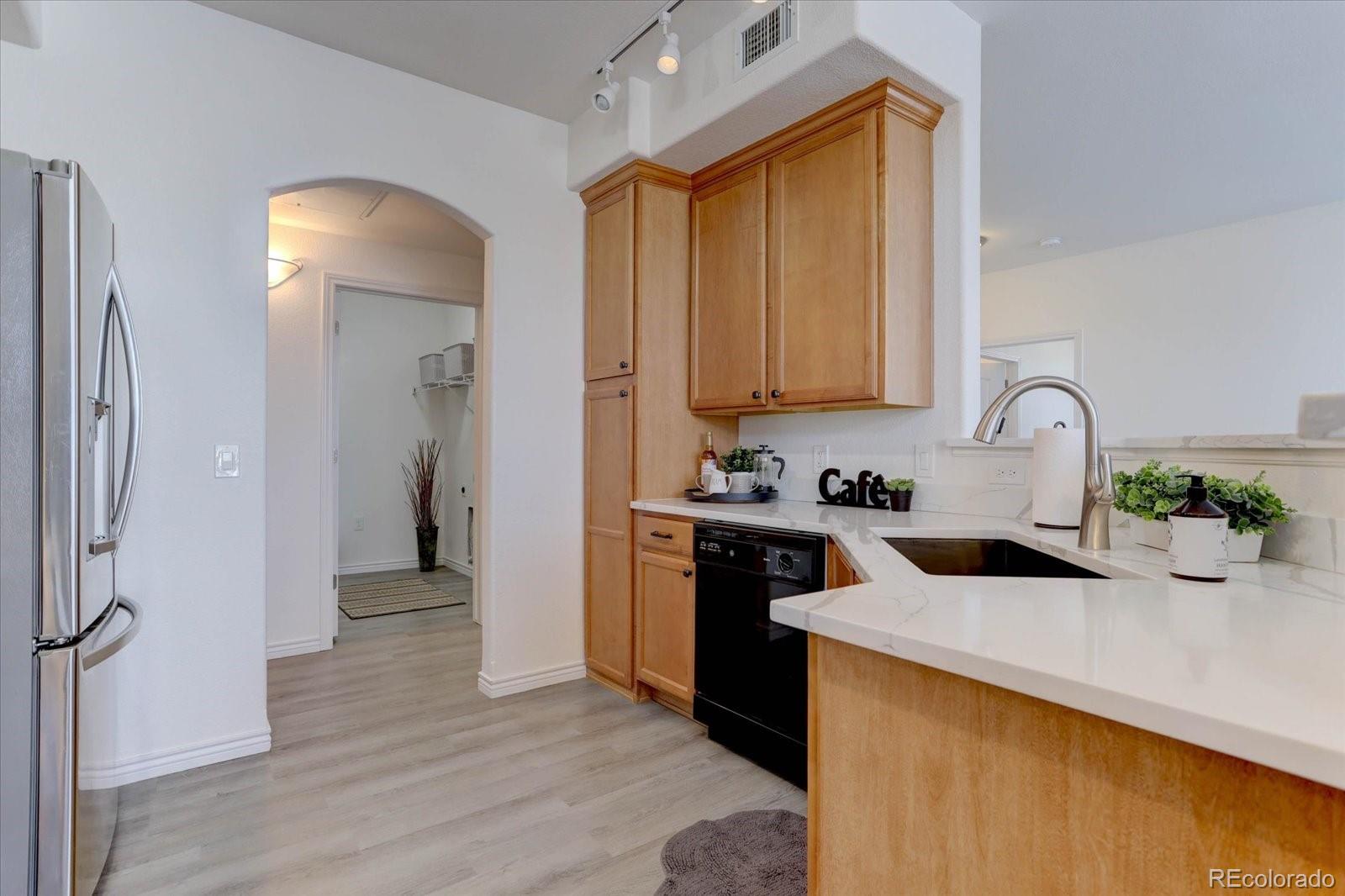 MLS Image #3 for 18657  stroh road 4107,parker, Colorado