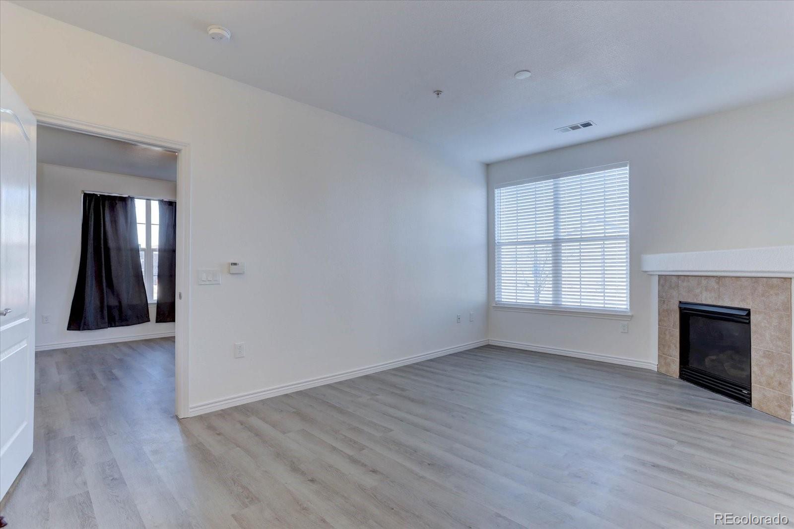 MLS Image #5 for 18657  stroh road 4107,parker, Colorado