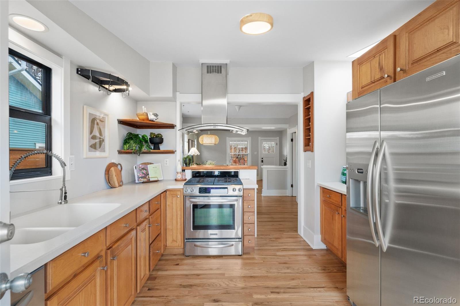 MLS Image #9 for 2200 s corona street,denver, Colorado