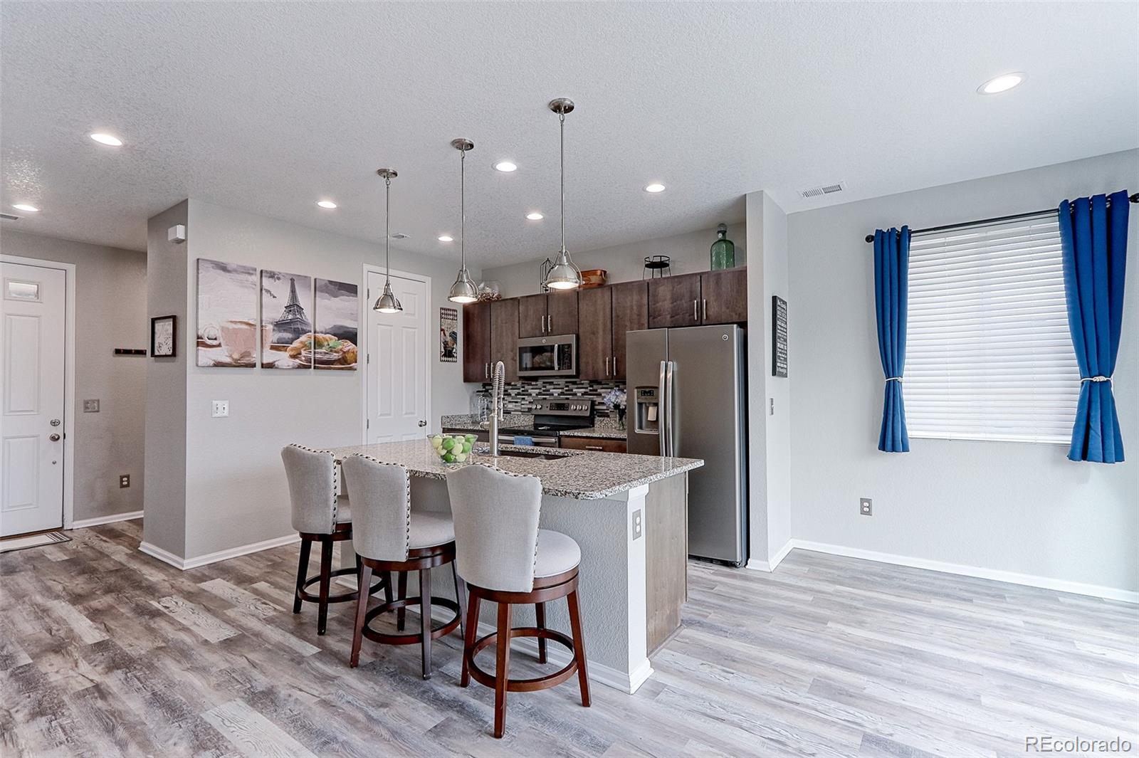 MLS Image #3 for 166 s kewaunee way,aurora, Colorado