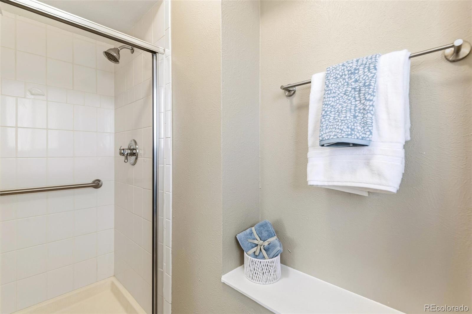 MLS Image #13 for 824 s lewis street,lakewood, Colorado