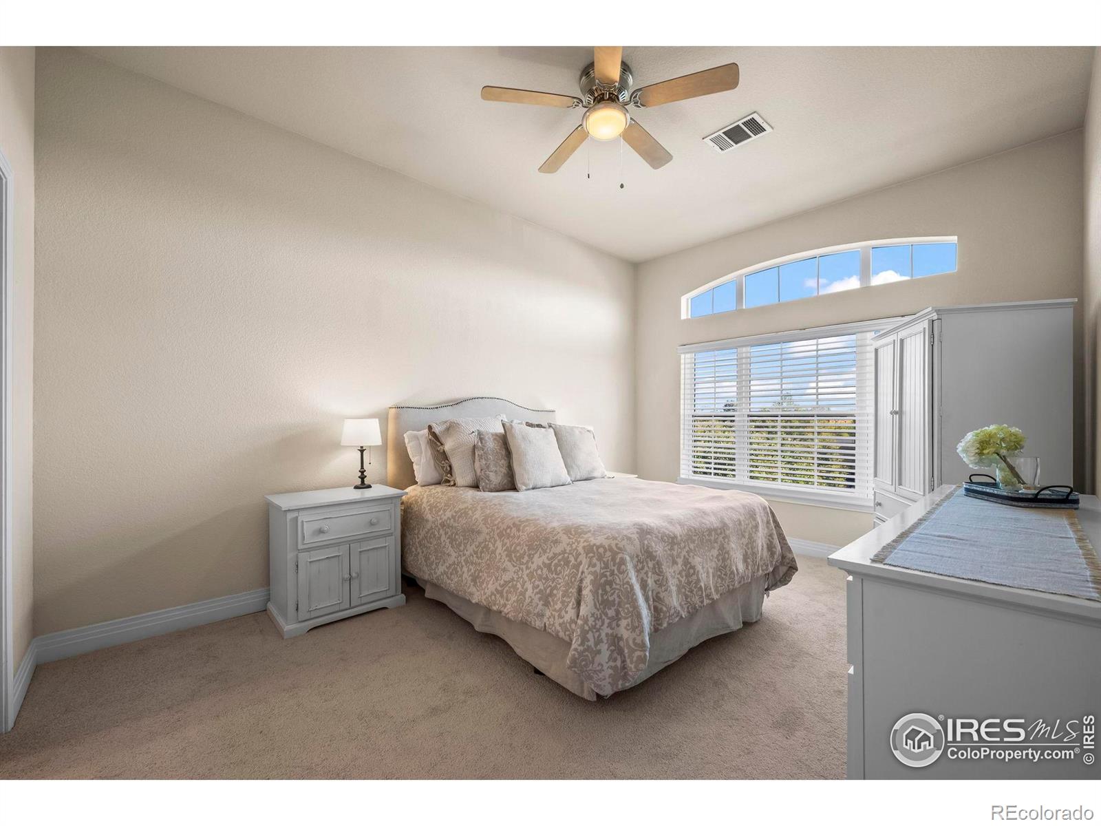 MLS Image #19 for 209  quebec street l,denver, Colorado