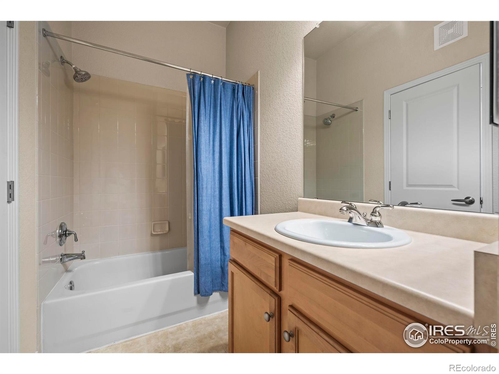 MLS Image #29 for 209  quebec street l,denver, Colorado
