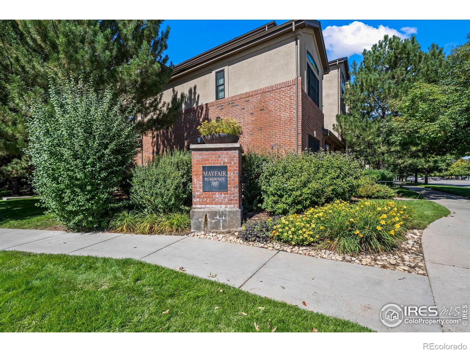 MLS Image #3 for 209  quebec street l,denver, Colorado