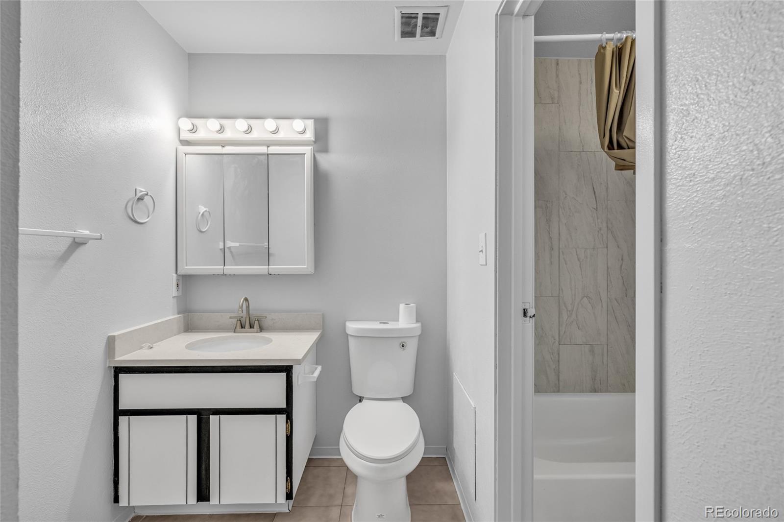 MLS Image #13 for 10211  ura lane 3-301,thornton, Colorado