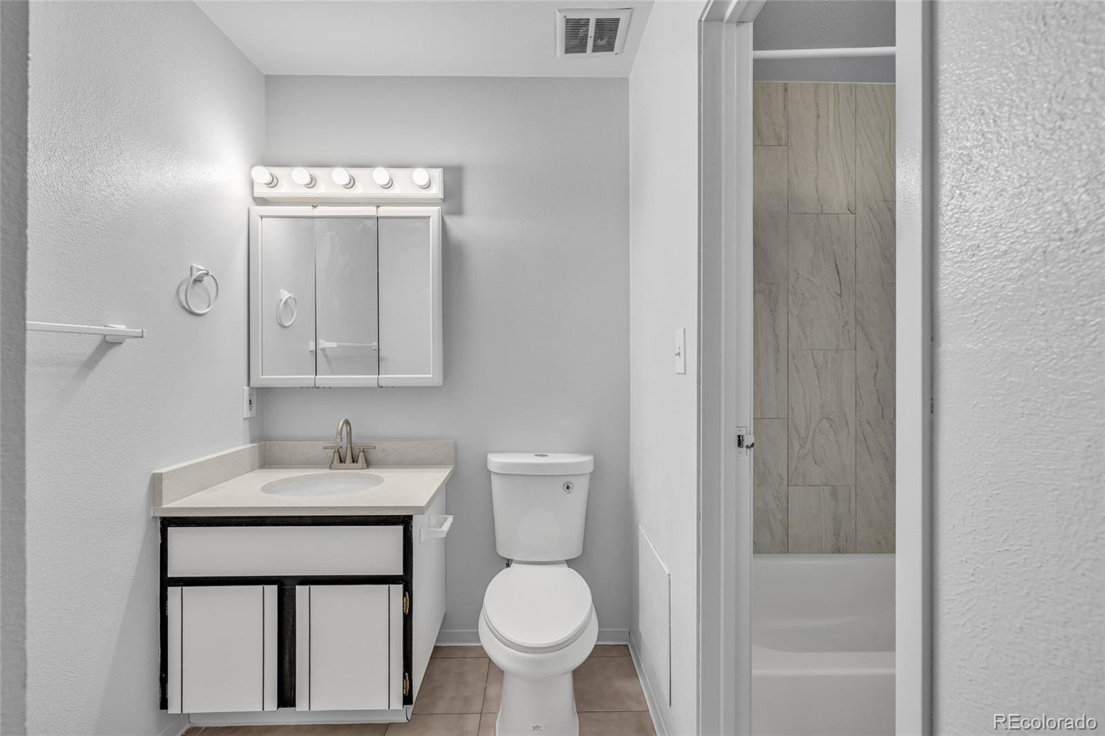MLS Image #2 for 10211  ura lane 3-301,thornton, Colorado