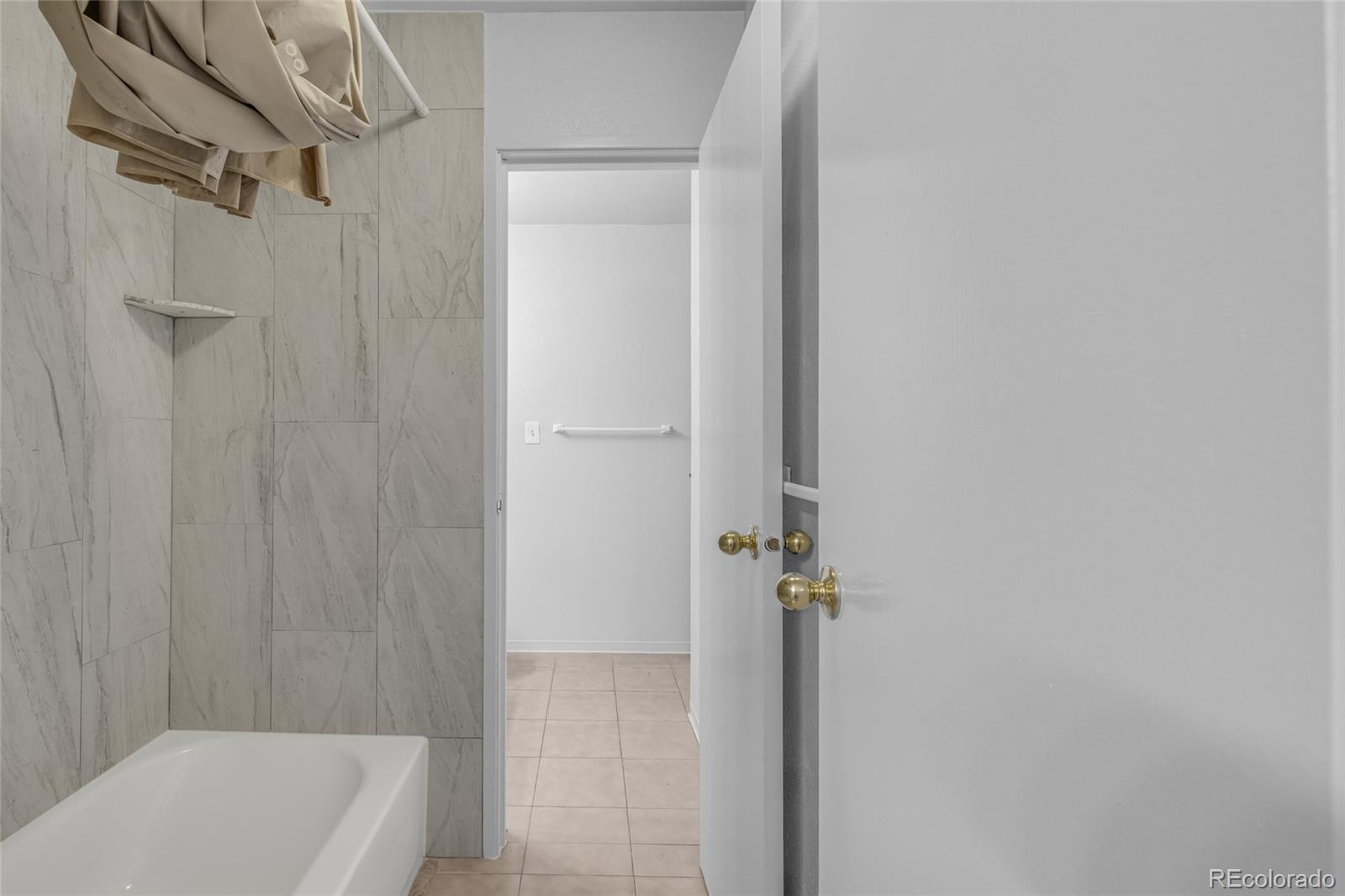 MLS Image #20 for 10211  ura lane 3-301,thornton, Colorado