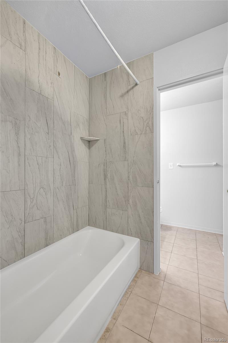 MLS Image #7 for 10211  ura lane 3-301,thornton, Colorado