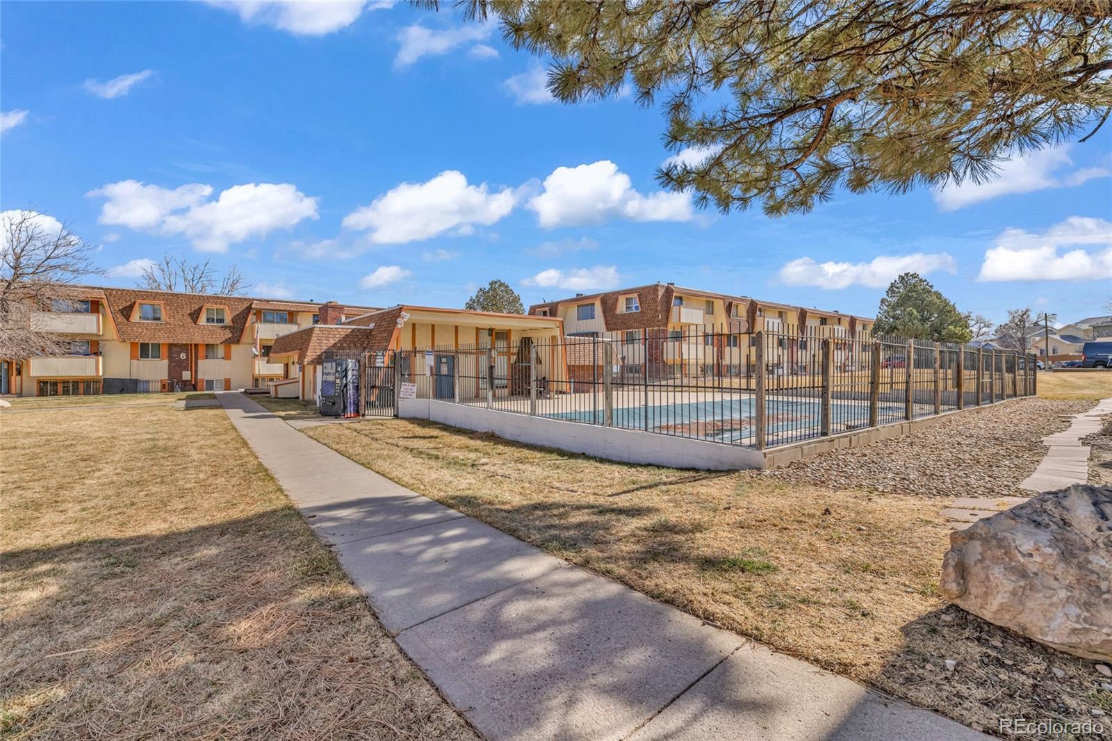 MLS Image #9 for 10211  ura lane 3-301,thornton, Colorado