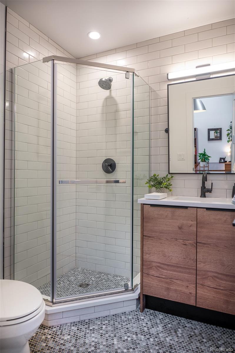 MLS Image #28 for 2490 s garfield street,denver, Colorado