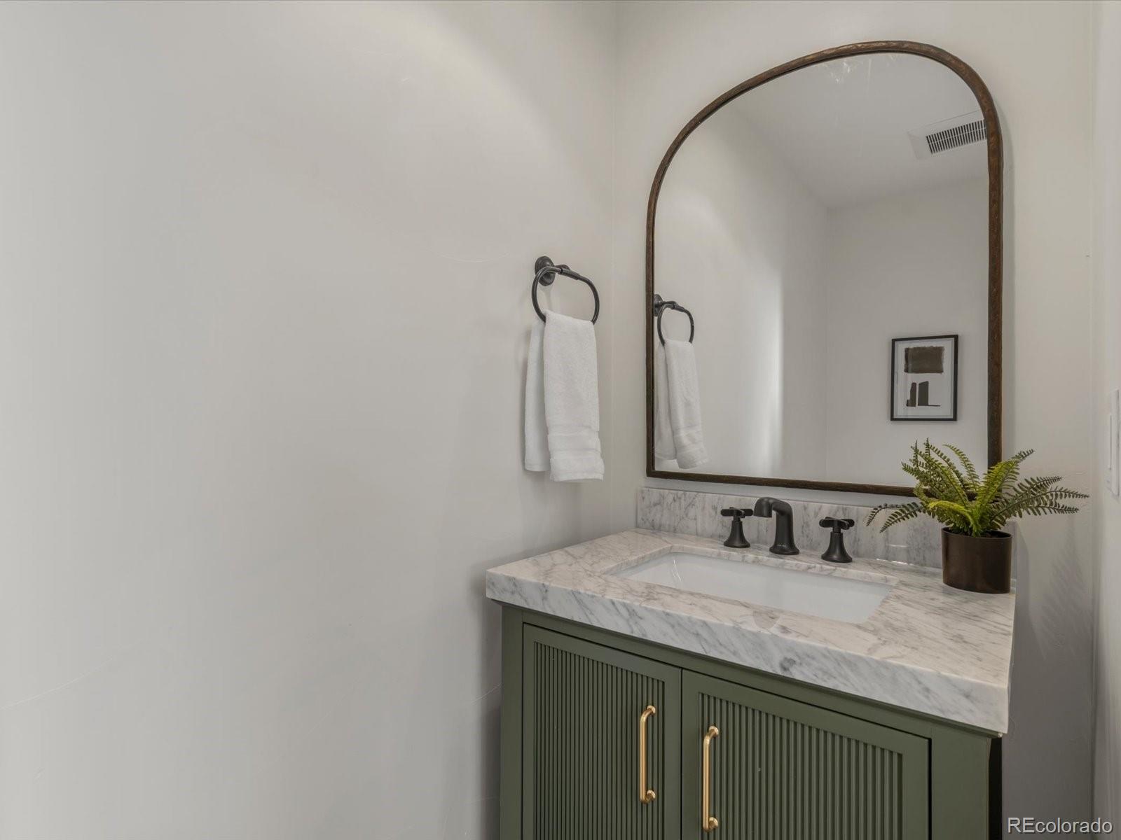 MLS Image #21 for 5071 n stuart street,denver, Colorado