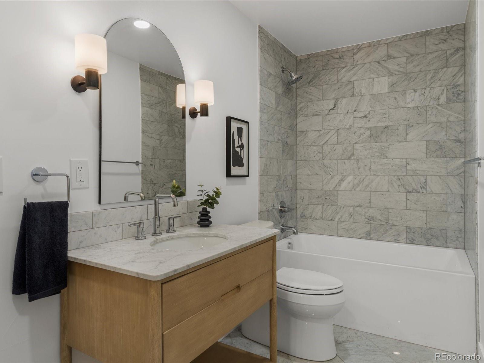 MLS Image #38 for 5071 n stuart street,denver, Colorado