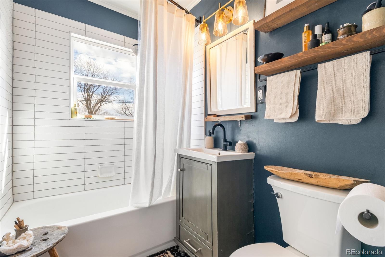 MLS Image #21 for 2240 s irving street,denver, Colorado
