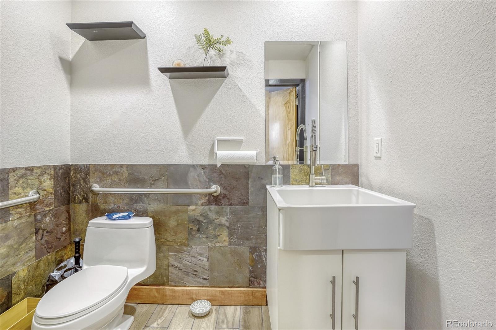 MLS Image #17 for 11861  bradburn boulevard ,westminster, Colorado