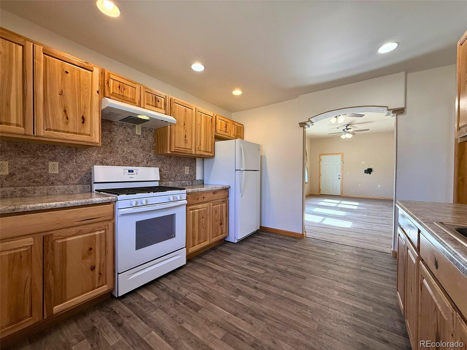 MLS Image #5 for 171  oak street,burlington, Colorado
