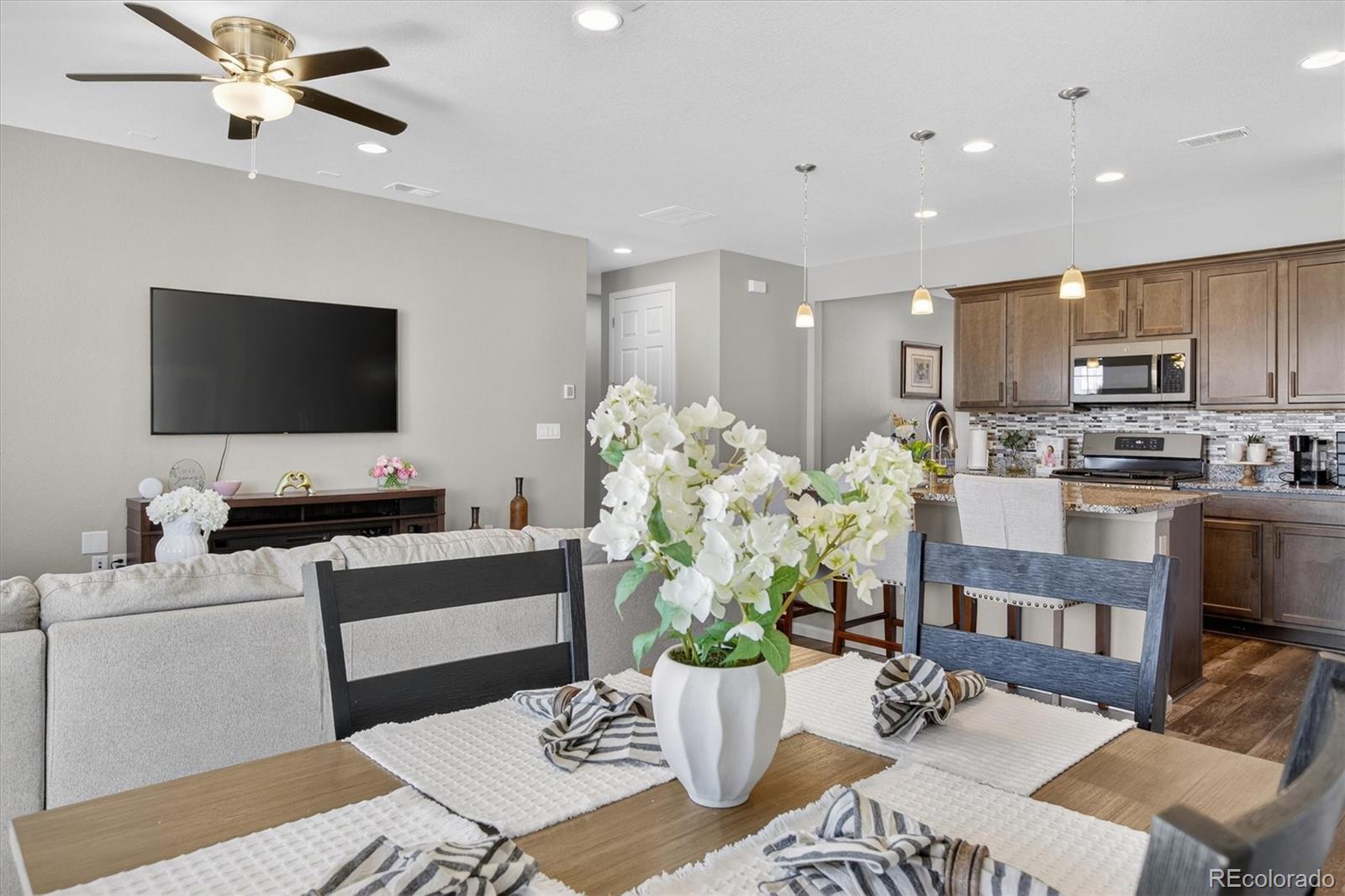 MLS Image #8 for 22350 e mansfield place,aurora, Colorado