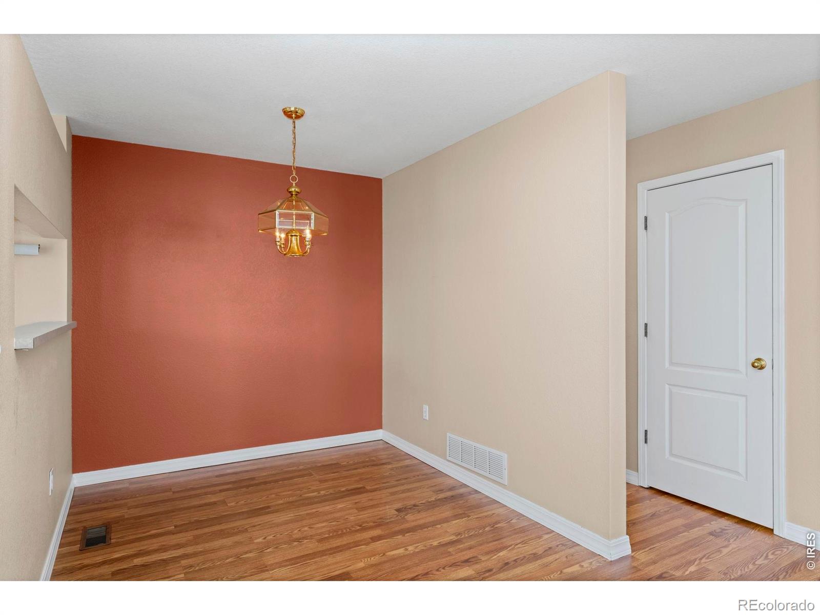 MLS Image #10 for 1419  red mountain drive,longmont, Colorado