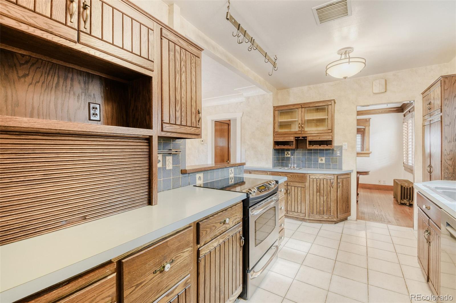 MLS Image #11 for 1751  bellaire street,denver, Colorado