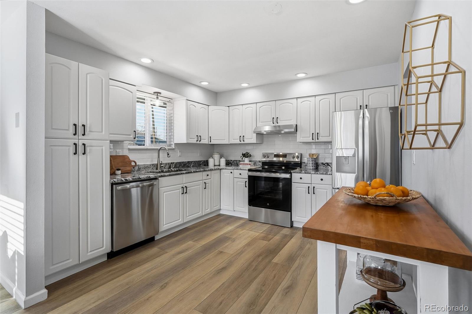 MLS Image #14 for 4465 w yale avenue,denver, Colorado