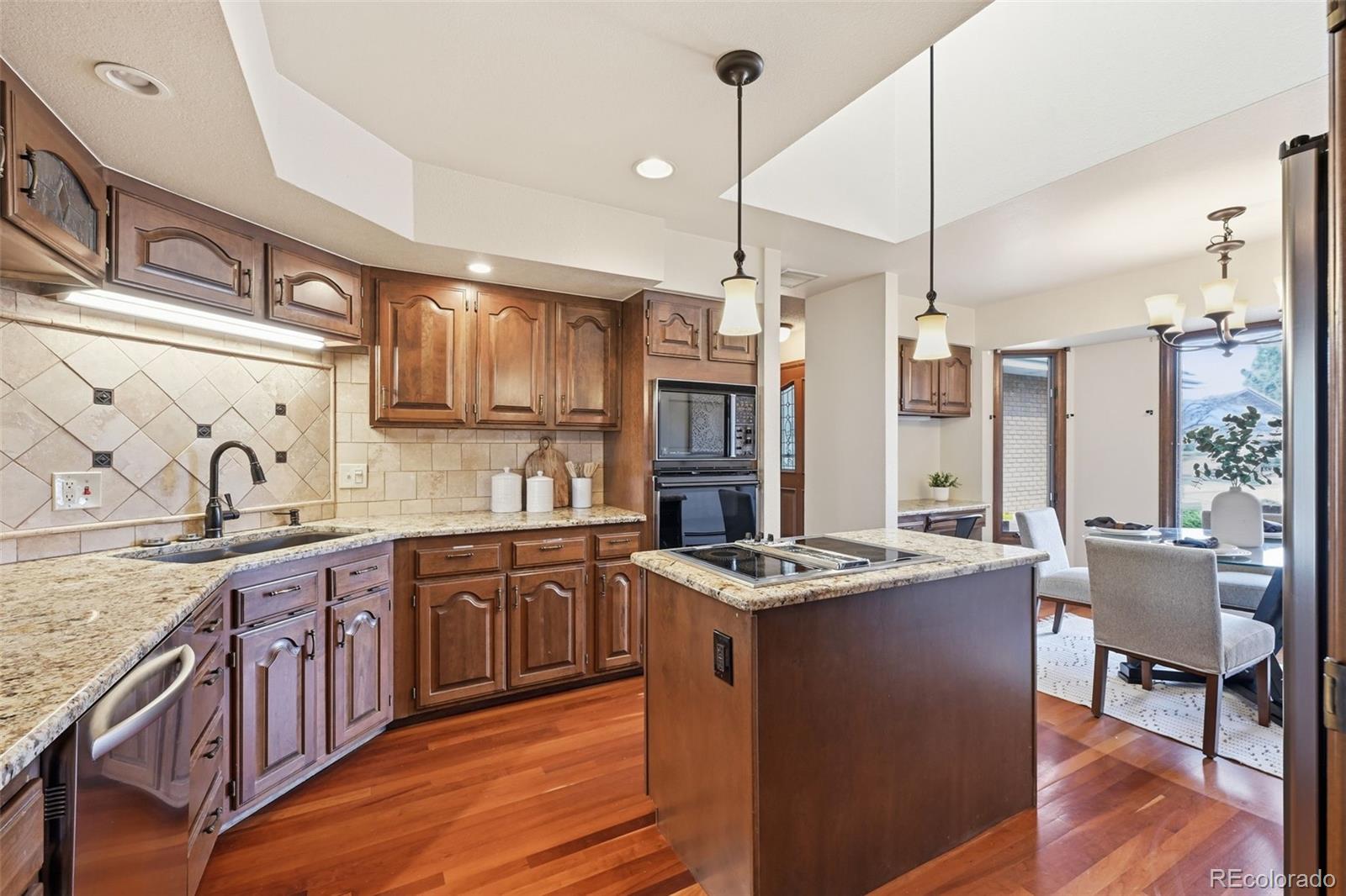 MLS Image #23 for 4181 s yukon way,lakewood, Colorado