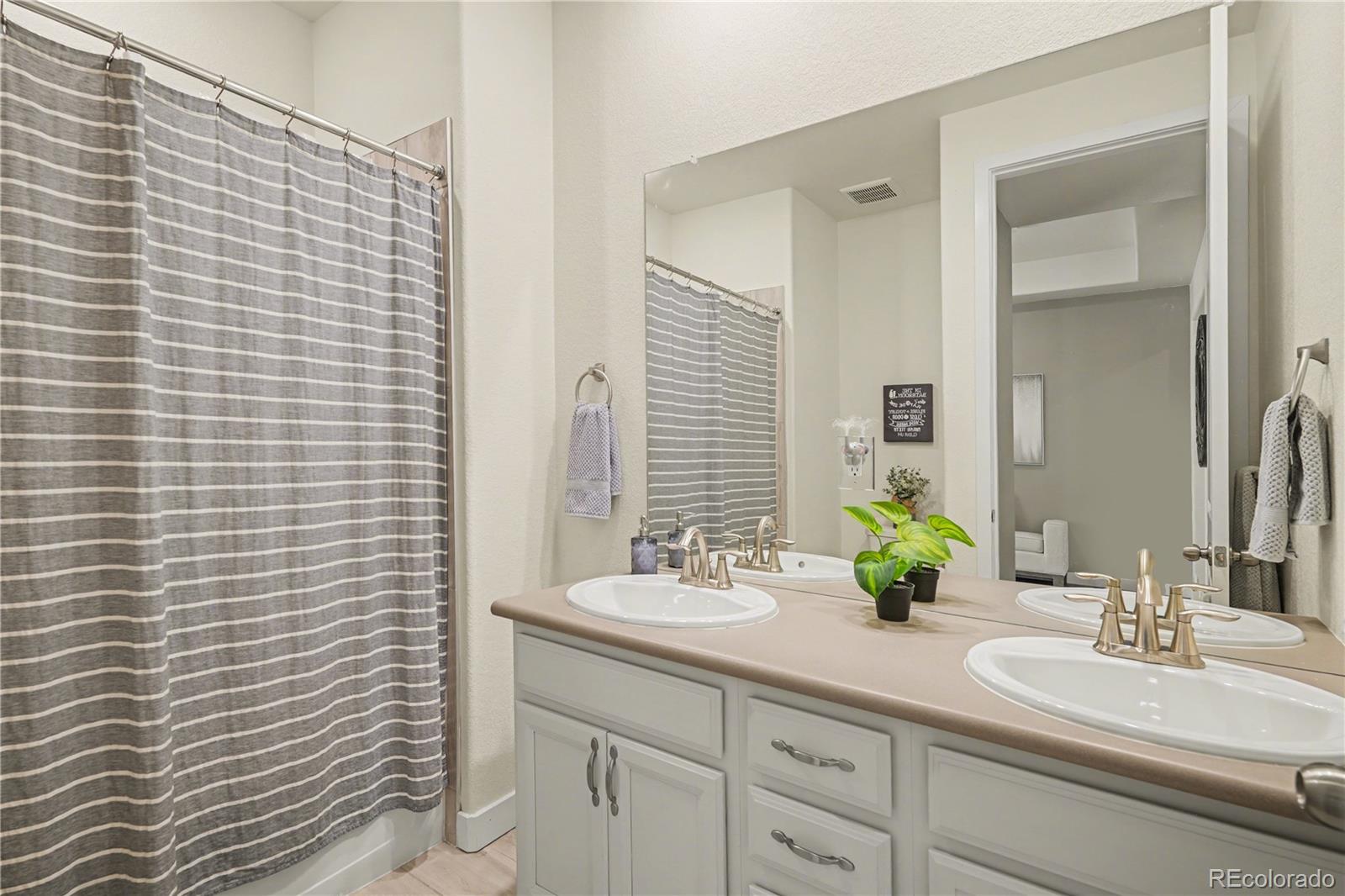 MLS Image #15 for 8248 s yantley court,aurora, Colorado