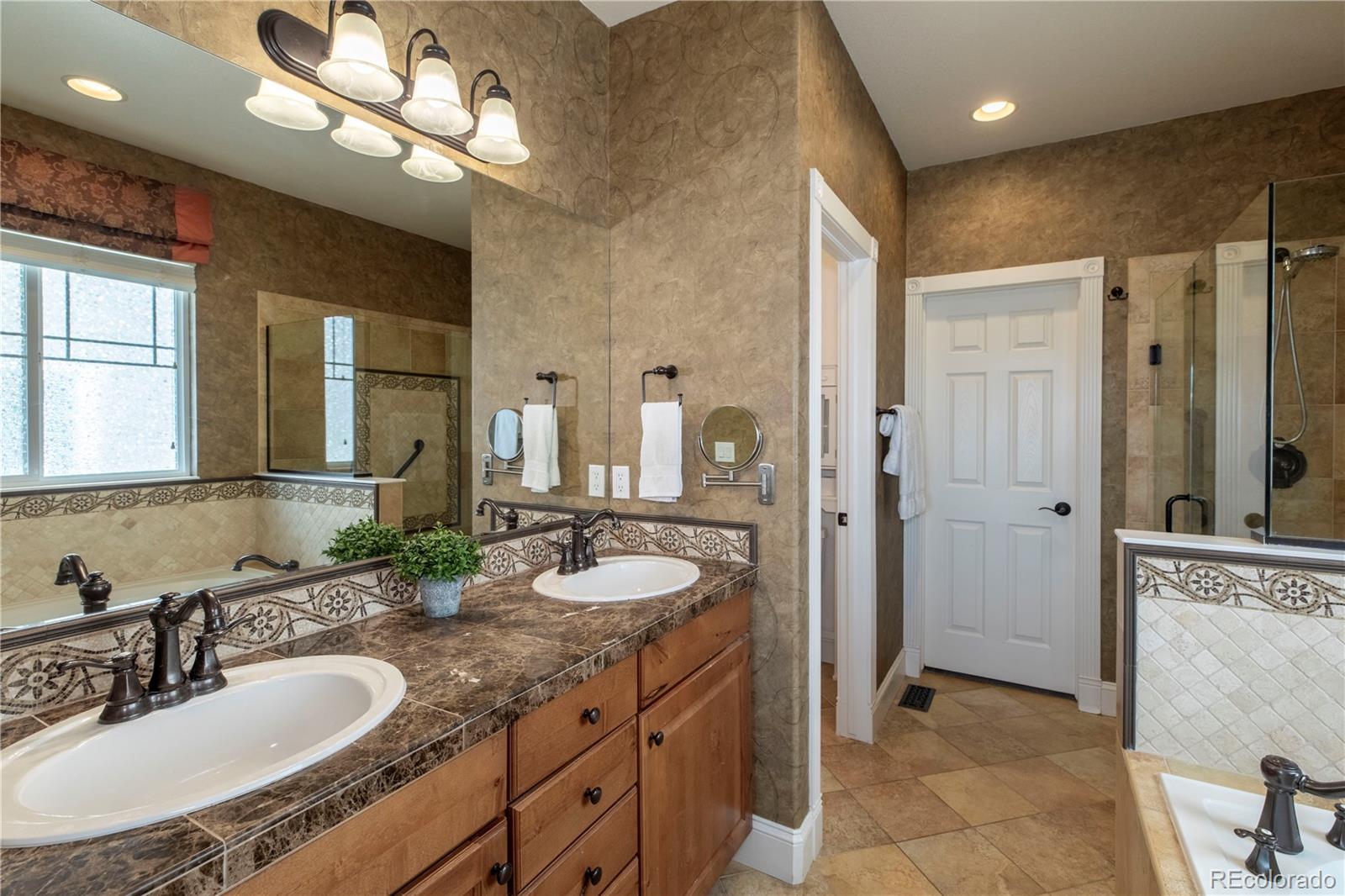 MLS Image #17 for 6988 s riverwood way,aurora, Colorado