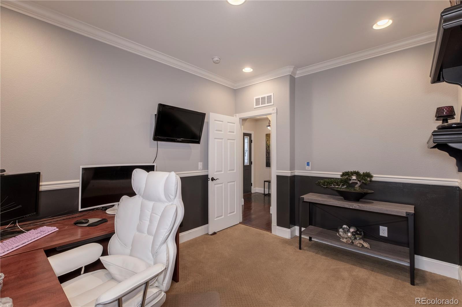 MLS Image #4 for 6988 s riverwood way,aurora, Colorado