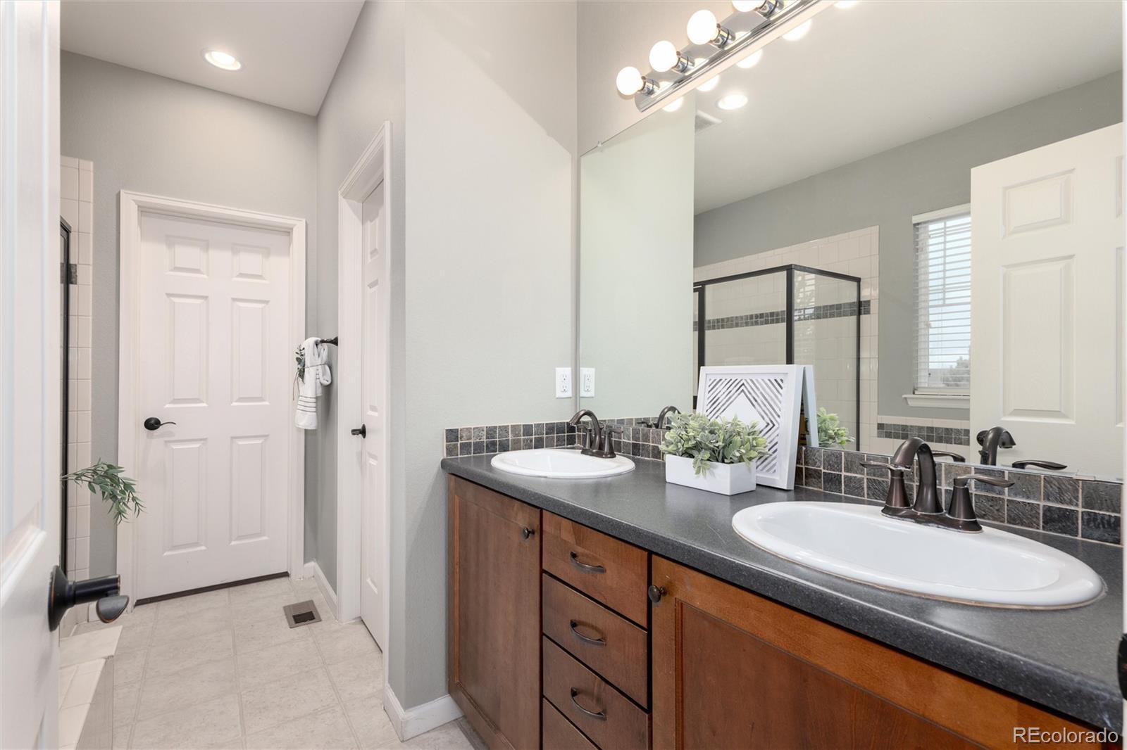 MLS Image #15 for 6977 s riverwood way,aurora, Colorado