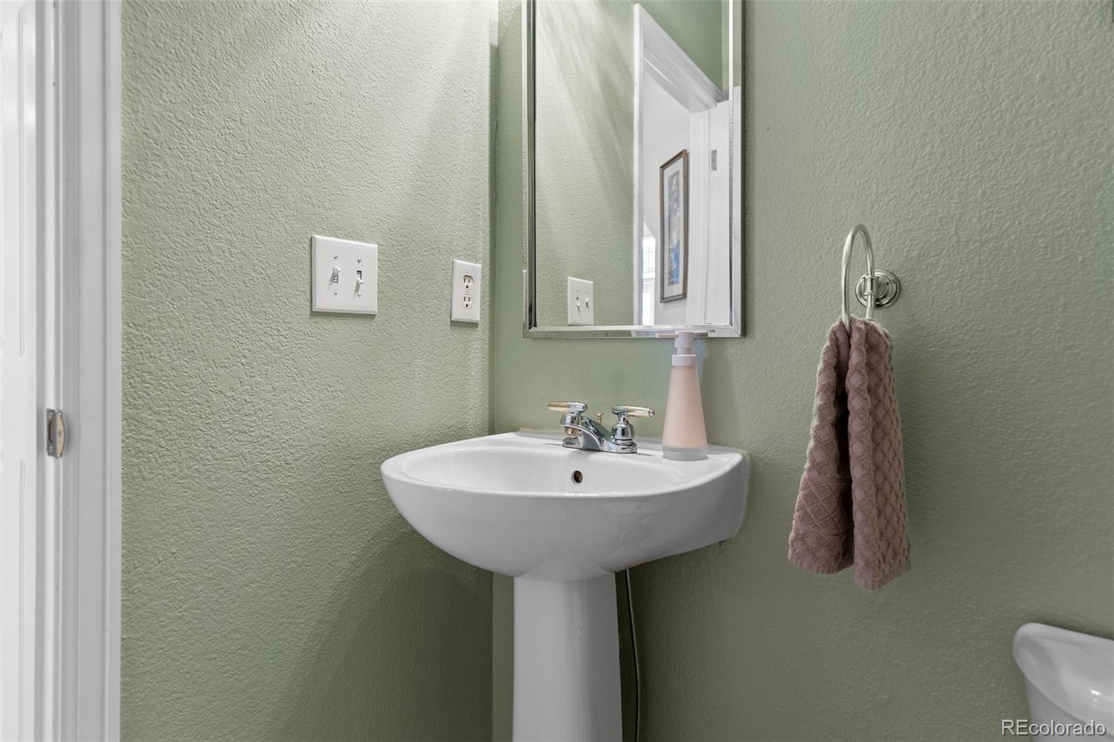 MLS Image #12 for 2760 w greens court ,littleton, Colorado