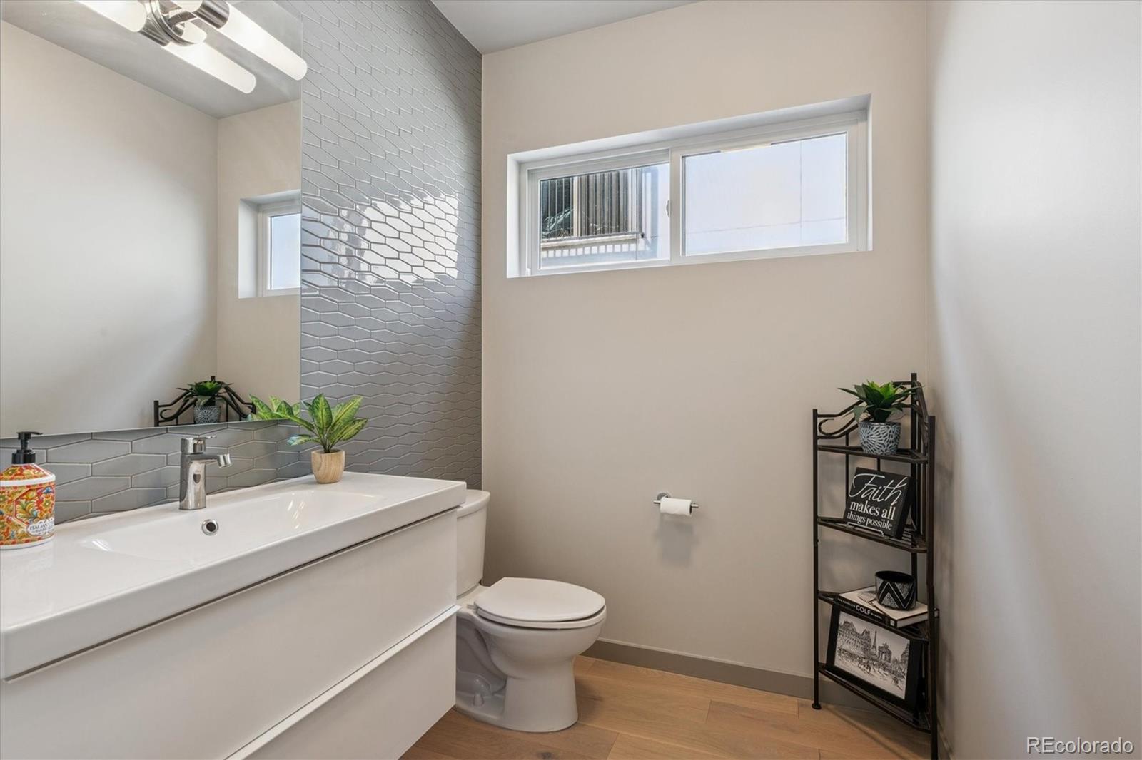 MLS Image #10 for 2675 s acoma street,denver, Colorado