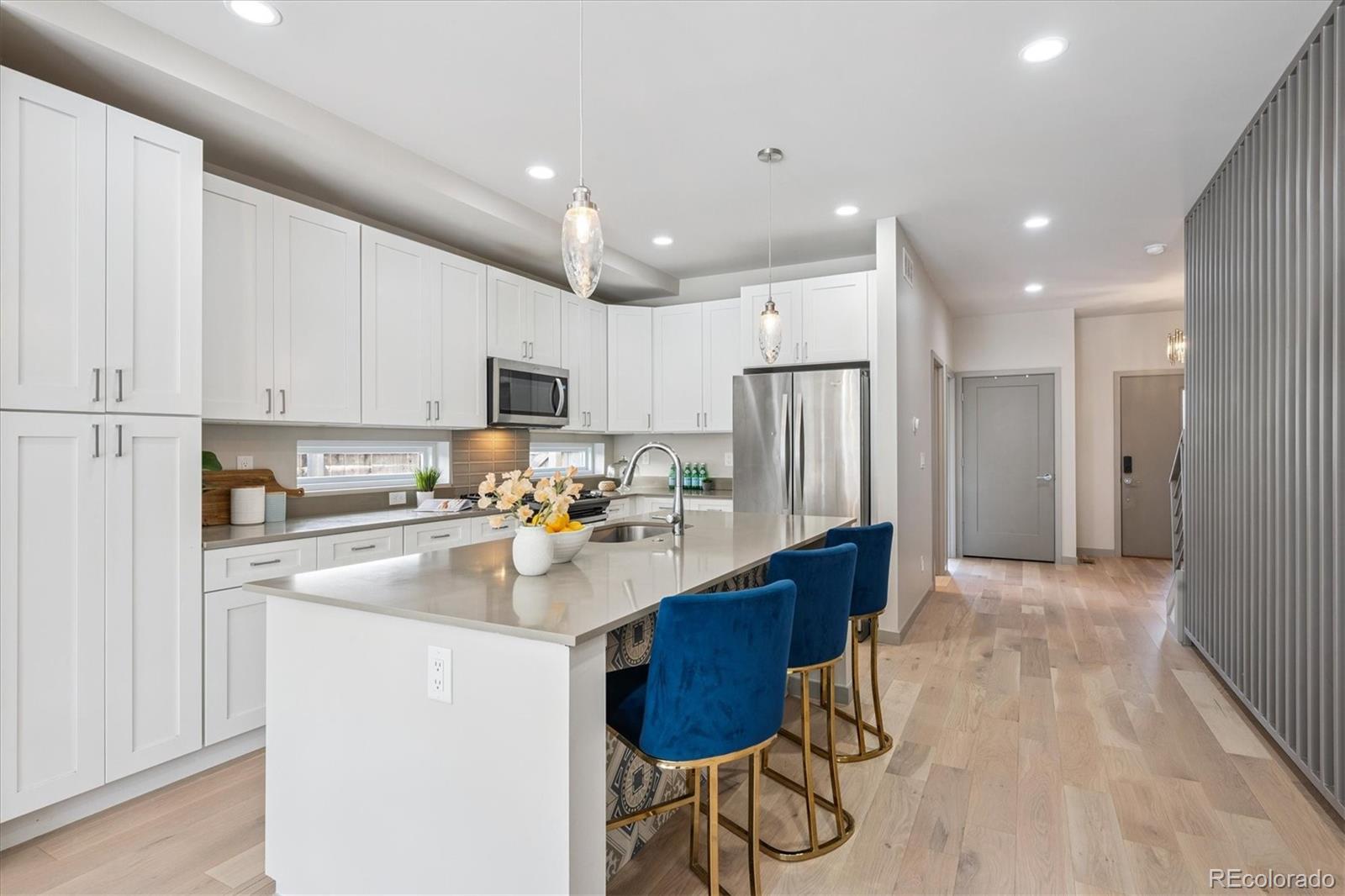 MLS Image #3 for 2675 s acoma street,denver, Colorado