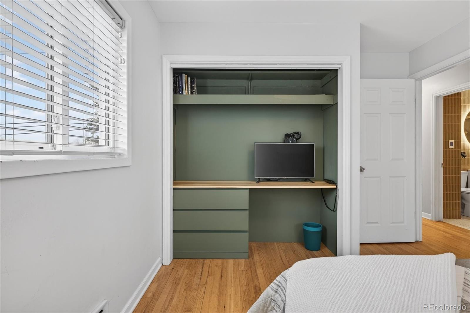 MLS Image #17 for 1299 s raritan street,denver, Colorado