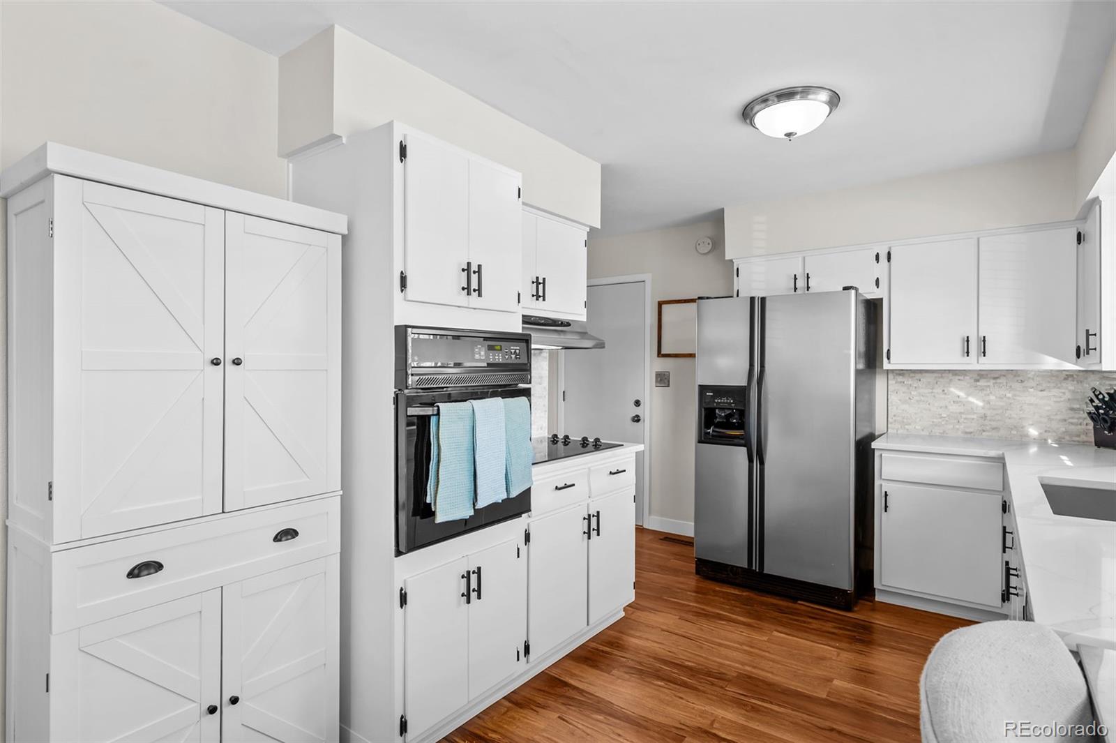 MLS Image #2 for 841 e oakwood avenue,centennial, Colorado