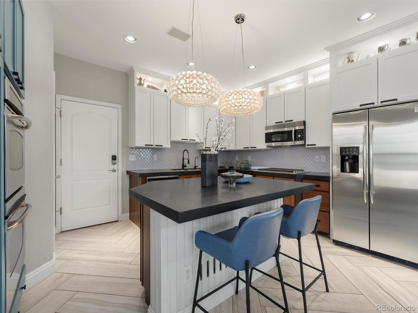MLS Image #12 for 253  oneida court,denver, Colorado